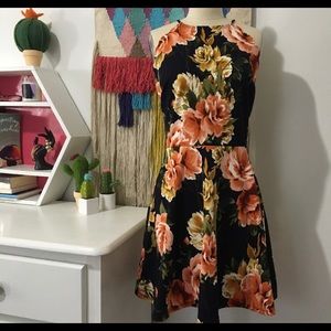 Nine Britton Niya Scallop Dress NWT